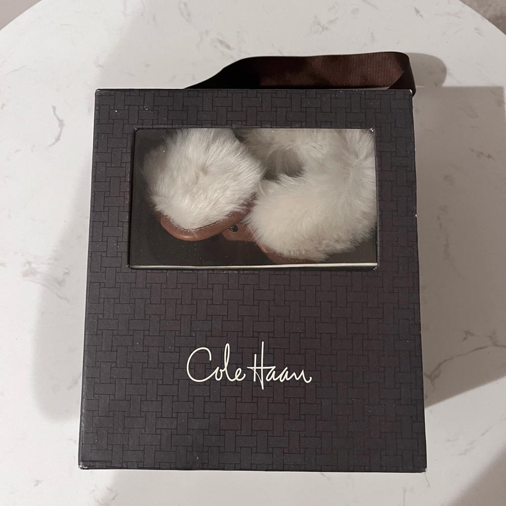 Cole Haan Baby Booties, Tan leather with faux fur